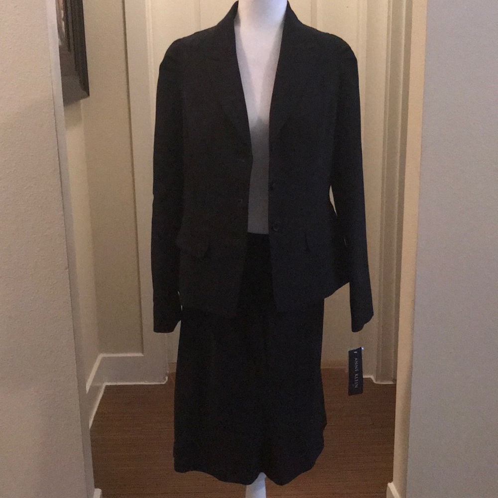 Anne Klein Two Piece Suit